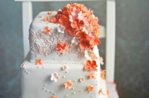 coral cake